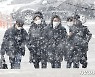 정엽 '펑펑 쏟아지는 눈 맞으며 출근'
