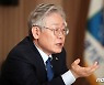 이재명 "곳간 지키려고 국민 고통 외면해서야..확장재정 불가피"