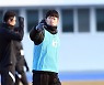 [포토]올림픽대표팀의 김은중 코치