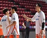 [포토] 전자랜드 정효근, 복귀 첫 경기를 앞두고..!