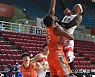 [포토] KGC 맥컬러, 과감한 공격!