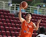 [포토] 전자랜드 전현우, 허를 찌르는 레이업!