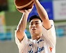 [포토] 전자랜드 '정효근 효근 복귀로 천군 만마'