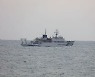 '일본 측량선' 제주 동남쪽 해상서 이틀째 대치
