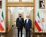 Iran calls on S. Korea to unfreeze US$7 billion in payments and stop "surrendering" to US
