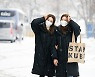 [포토] 나나-우연, 눈이 와서 행복한 소녀들