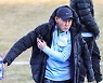 김학범 감독, 쌀쌀하네 [경향포토]