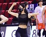 [MD포토] 치어리더 신세희 '망사 레깅스 섹시 패션'