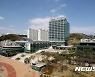 포항시, 5명이 모여 도박판 벌인 성인남녀에 과태료 10만원