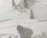 두 번 당하지 않는 독일사람..'♥빈지노' 스테파니, 폭설에 출동한 '프로제설러'