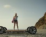 GM, CES 2021에서 새로운 로고와 '에브리바디 인' 캠페인 소개