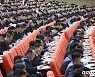 개회 8일 만에 막 내린 북한 제8차 당 대회