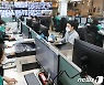 서울시립대 생활치료센터에서 근무하는 서울아산병원 의료진