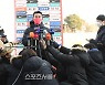 "마지막 점검" 공언에 흐르는 긴장감..강릉에서 시작한 새해 첫 경쟁[현장메모]