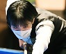 [포토] 스롱 피아비, '캄보디아 당구 여제'의 승부!