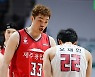 [포토] 이승현 '오재현 괜찮아?'