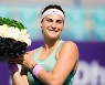 사발렌카, 파죽 15연승..WTA 투어 시즌 개막전 우승