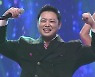 '트롯파이터' 호랑이 관장 양치승, 트로트 가수 변신→역기 들고 파격 등장