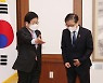 [포토] 국회의장 만난 변창흠 국토부장관