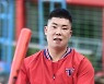 'KIA 새 캡틴' 나지완 "명문 팀 주장 큰 영광..올해 5강 가능" (일문일답)