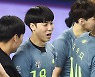 [MD포토] 미소짓는 김명관 '승리의 주역'