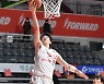 [ST포토] 최성원 '레이업슛'
