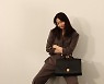 신민아, 숨멎 걸크러시..이러니 ♥김우빈이 반했지 [스타IN★]