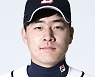 '불법 베팅' 두산 투수 정현욱, 경찰서에 자진 출석