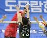 공격하는 한국전력 러셀