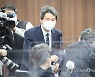 남북교류협력위 참석하는 이인영 장관