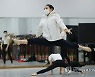 마스크 쓰고, 조금 더 특별한 무대