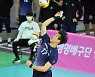 '임동혁 서브로 끝냈다' 대한항공, KB손해보험에 풀세트 역전승