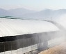 구례군, 가금농장에 조류인플루엔자 훈증소독제 공급