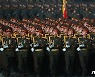 열병식 입장하는 북한 인민군..추위 뚫고 진군