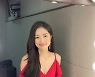 김혜윤, 물오른 성숙미+섹시미..매혹적인 쇄골 노출