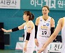 [MD포토] 박지수-강아정 'KB스타즈 승리의 주역'