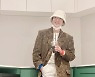 강승윤, 한겨울에도 포기 못한 레오파드 얼죽코..센스 남달라[SNS★컷]