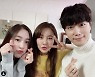 간미연♥황바울, 윤은혜 '윤식당' 방문 "신나게 수다"[스타IN★]