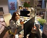 신세경, 촬영장 밝히는 러블리 미모 '예쁨 한도 초과'