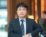 조국 딸 국시 합격설에 의사단체회장 "무자격자가 의사, 내면허 찢고 싶다"