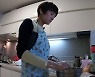 '마이웨이' 현정화, 무장해제 시키는 특별한 서향순→양영자 공개 [M+TV컷]