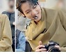 방탄소년단 정국, 남다른 잔망으로 매력 웃음 유발..안구 정화 비주얼은 기본