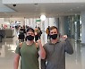 착착 돌아가는 KIA 캠프 시계 멩덴 터커 자가격리 시작