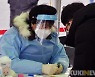 '일일 평균 확진자' 30% 감소에도 사망자 지속 발생 전망