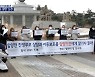 [신년회견] "입양 취소 발언' 논란..청와대 "모니터링 강화 의미"