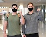 주먹 불끈 쥔 KIA 터커X맹덴, '포즈도 척척' [사진]