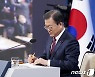 문 대통령 '아동반품 오해' 발언에 여성단체 "발언 취소·대책마련을"