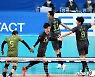 현대캐피탈, 우리카드에 역전승