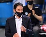 [장충 승장]최태웅 감독 "문성민 아직 아픈 것 같은데 끝까지 버티더라, 현캐 기둥이 맞다"