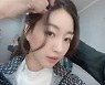 44세 김사랑, 주름 하나없는 동안 피부..20대라고 해도 믿겠어